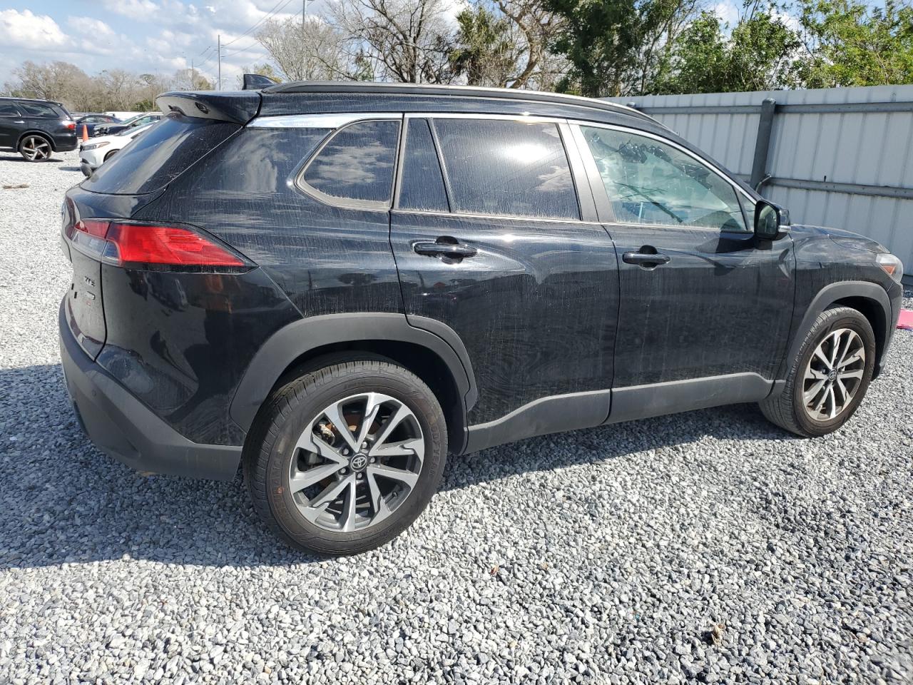 2024 TOYOTA COROLLA CROSS XLE VIN:7MUEAABG7RV081372