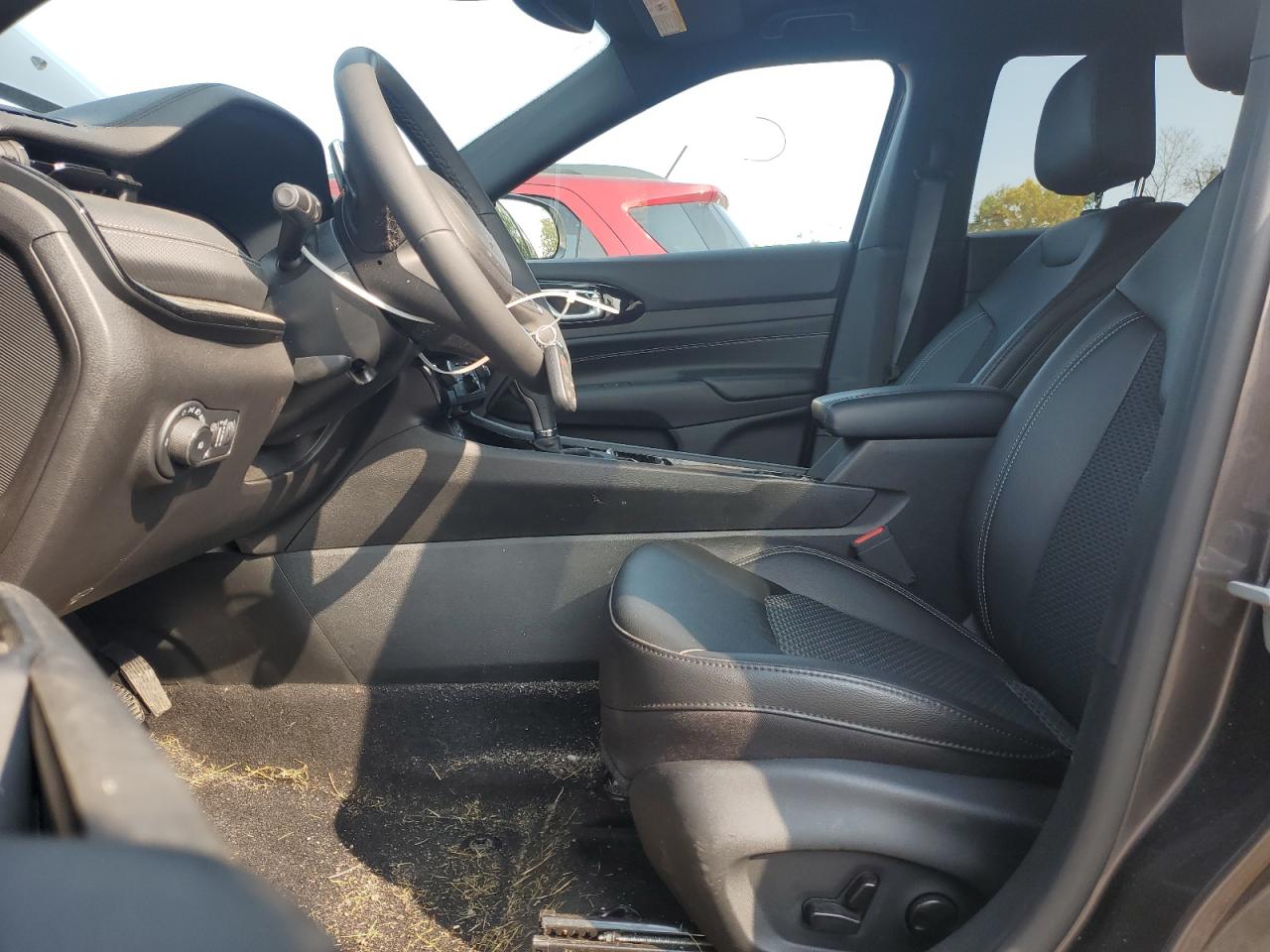 2024 JEEP COMPASS LATITUDE VIN:3C4NJDBN8RT602213