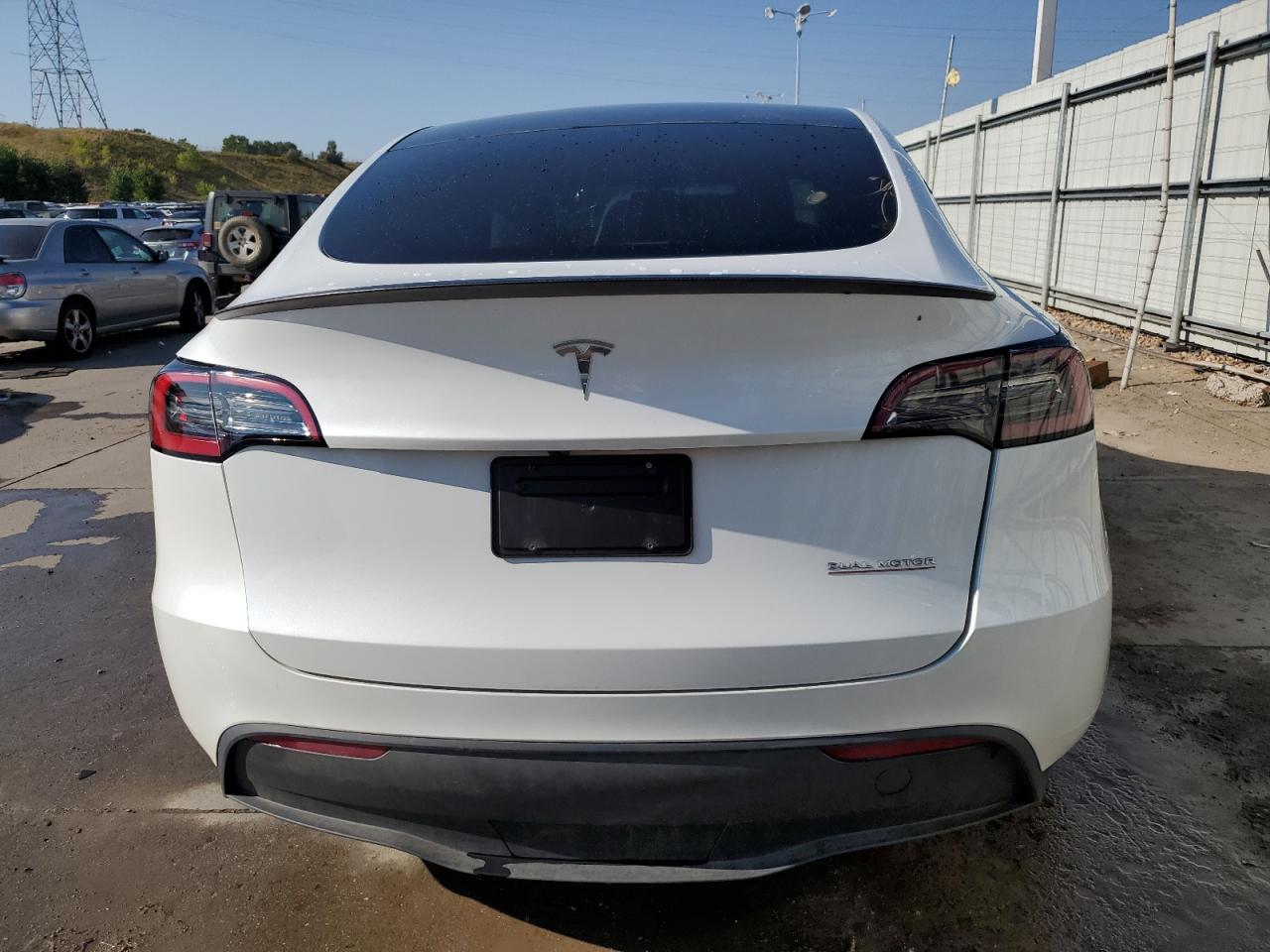 2023 TESLA MODEL Y  VIN:7SAYGDEF9PF812236