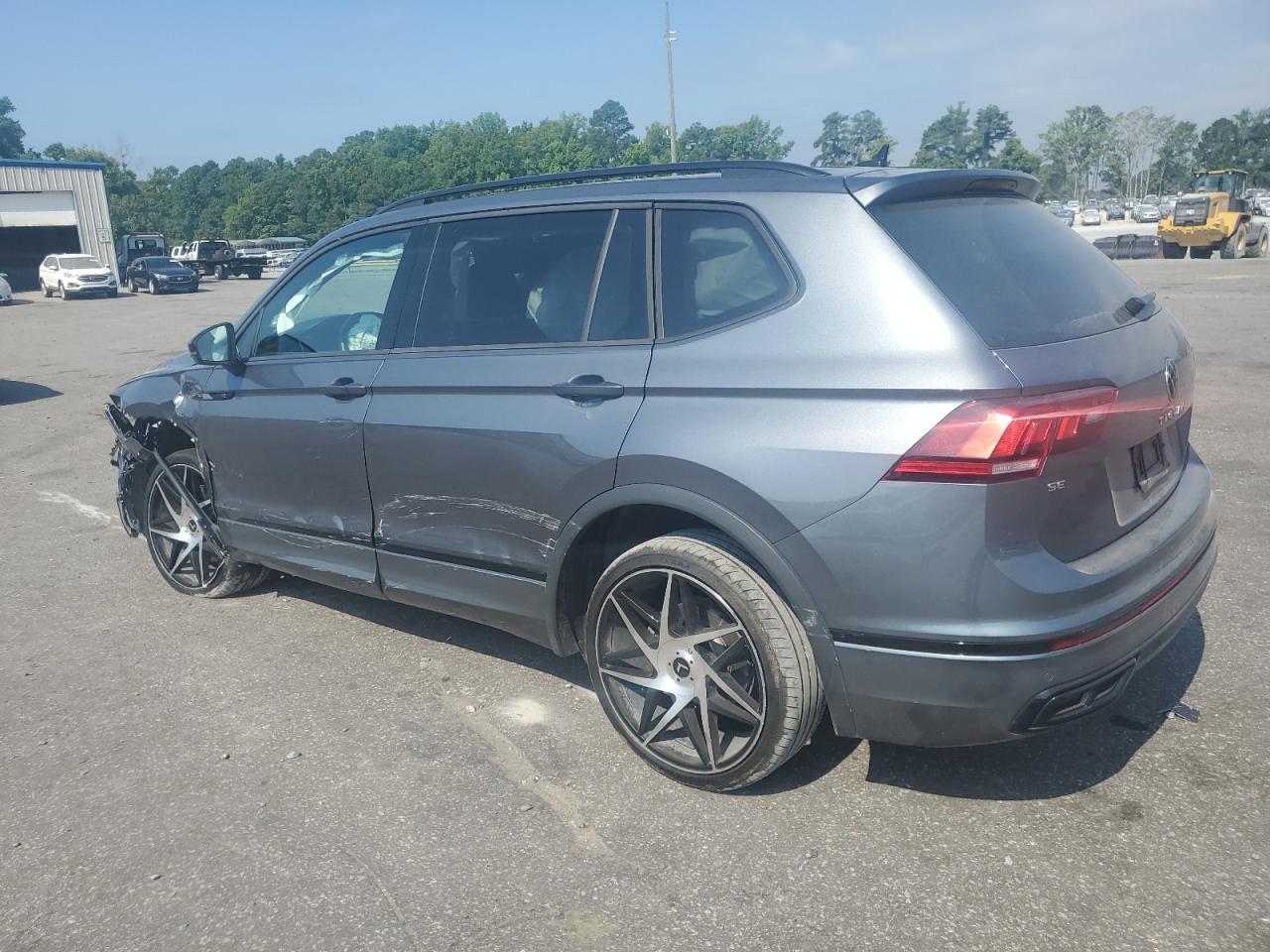 2023 VOLKSWAGEN TIGUAN SE R-LINE BLACK VIN:3VV8B7AX5PM014471