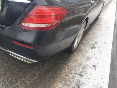 2018 Mercedes-Benz E 200 WDDZF4CB7JA435142 VIN:WDDZF4CB7JA435142