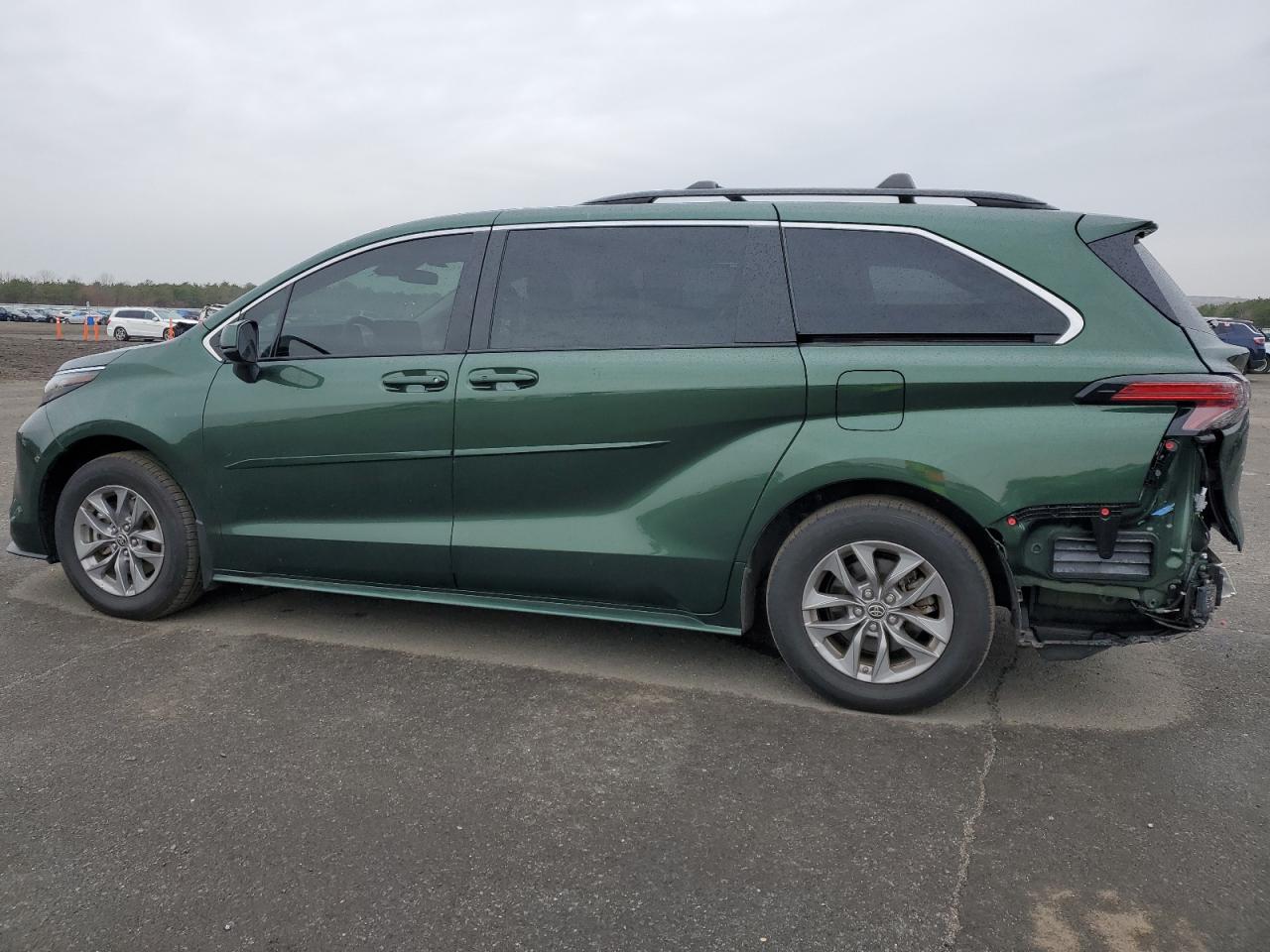 2022 TOYOTA SIENNA LE VIN:5TDKRKEC4NS136276