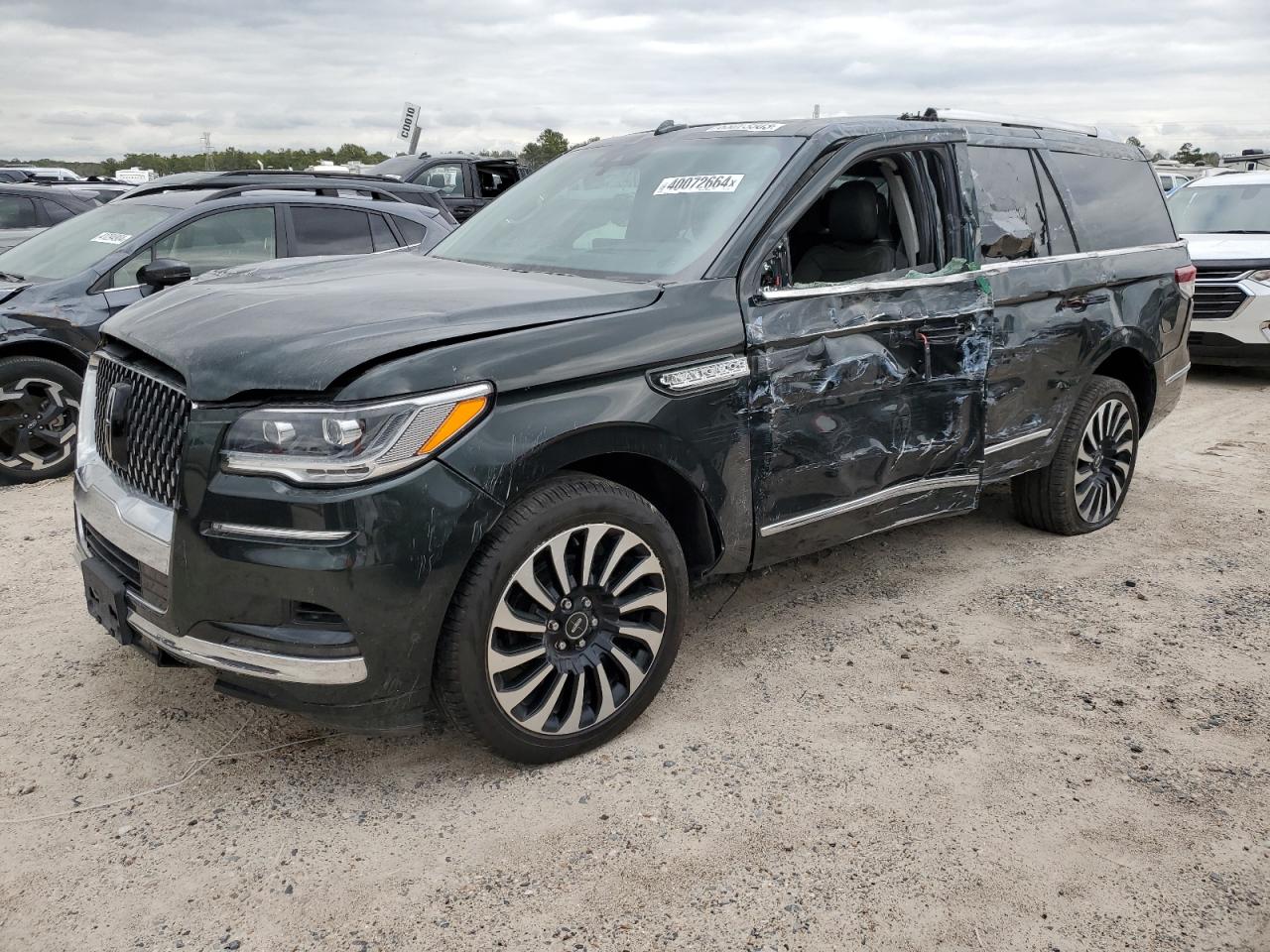 2022 LINCOLN NAVIGATOR BLACK LABEL VIN:5LMJJ2TT0NEL04693