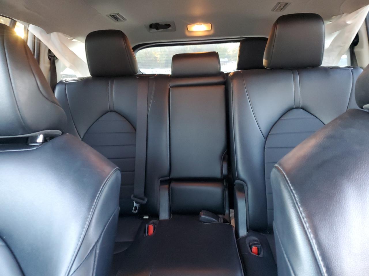 2022 TOYOTA HIGHLANDER XLE VIN:5TDGZRAH5NS140157