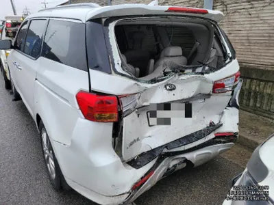 2015 Kia Carnival VIN: