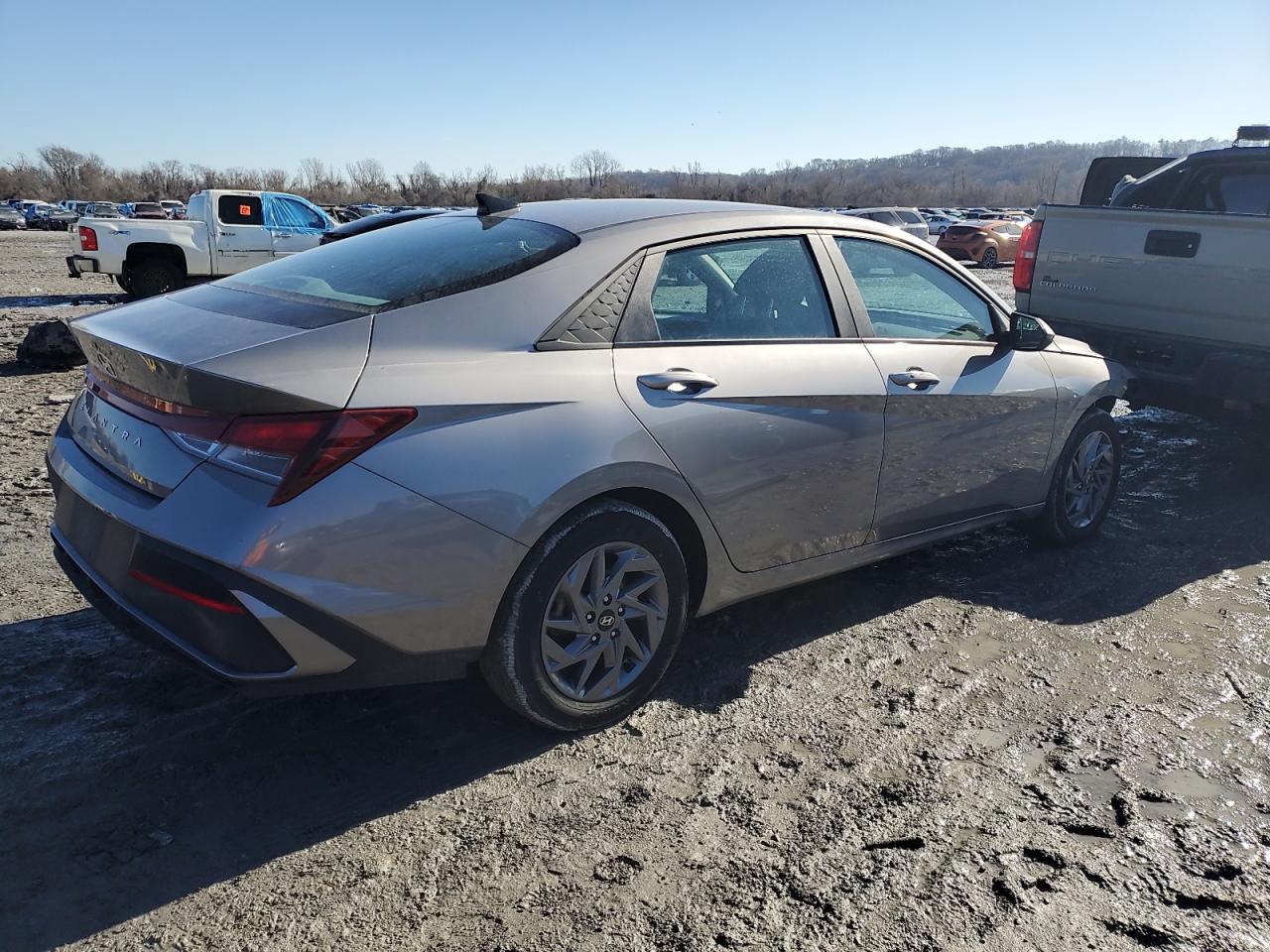 2024 HYUNDAI ELANTRA SEL VIN:KMHLM4DG5RU672377