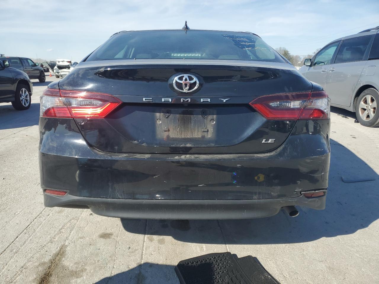 2022 TOYOTA CAMRY LE VIN:4T1C11AK0NU685936