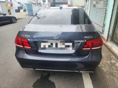 2015 Mercedes-Benz E 300 VIN: