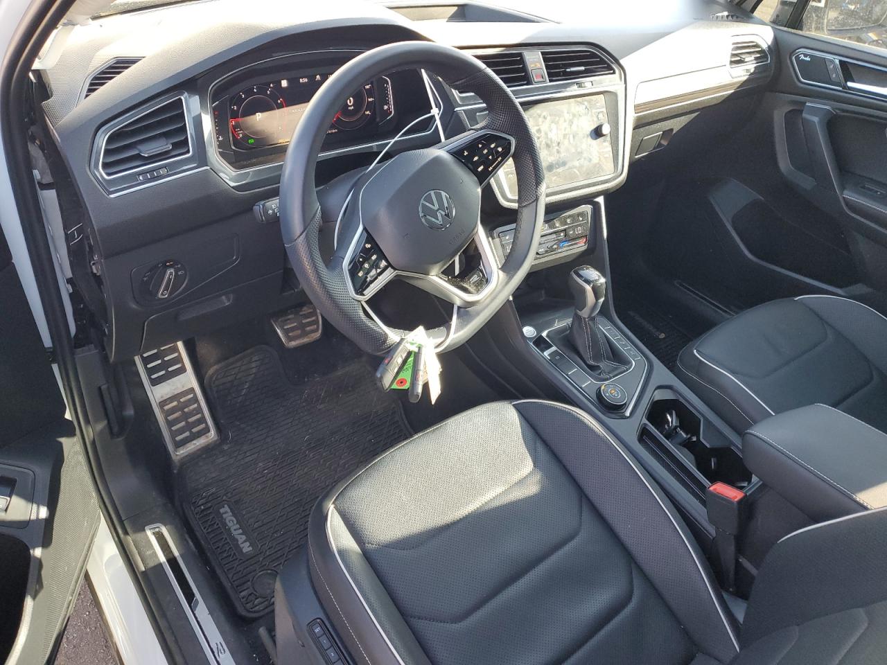 2022 VOLKSWAGEN TIGUAN SEL R-LINE VIN:3VV4B7AX2NM079192