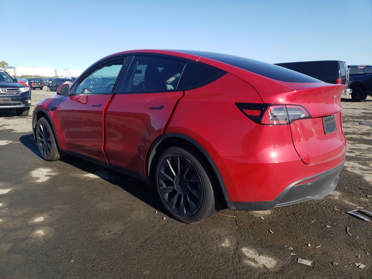 2023 TESLA MODEL Y  VIN:7SAYGDEE5PF907268