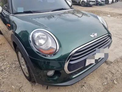 2015 MINI Cooper VIN: