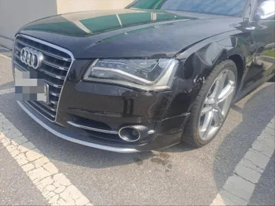 2014 Audi S8 VIN: