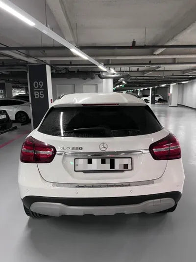 2019 Mercedes-Benz GLA 220 VIN: