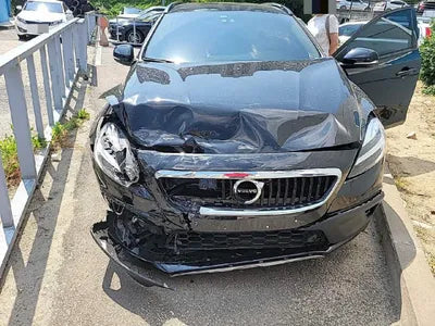 2018 Volvo V40 YV1MZ72K0K2176234 VIN:YV1MZ72K0K2176234