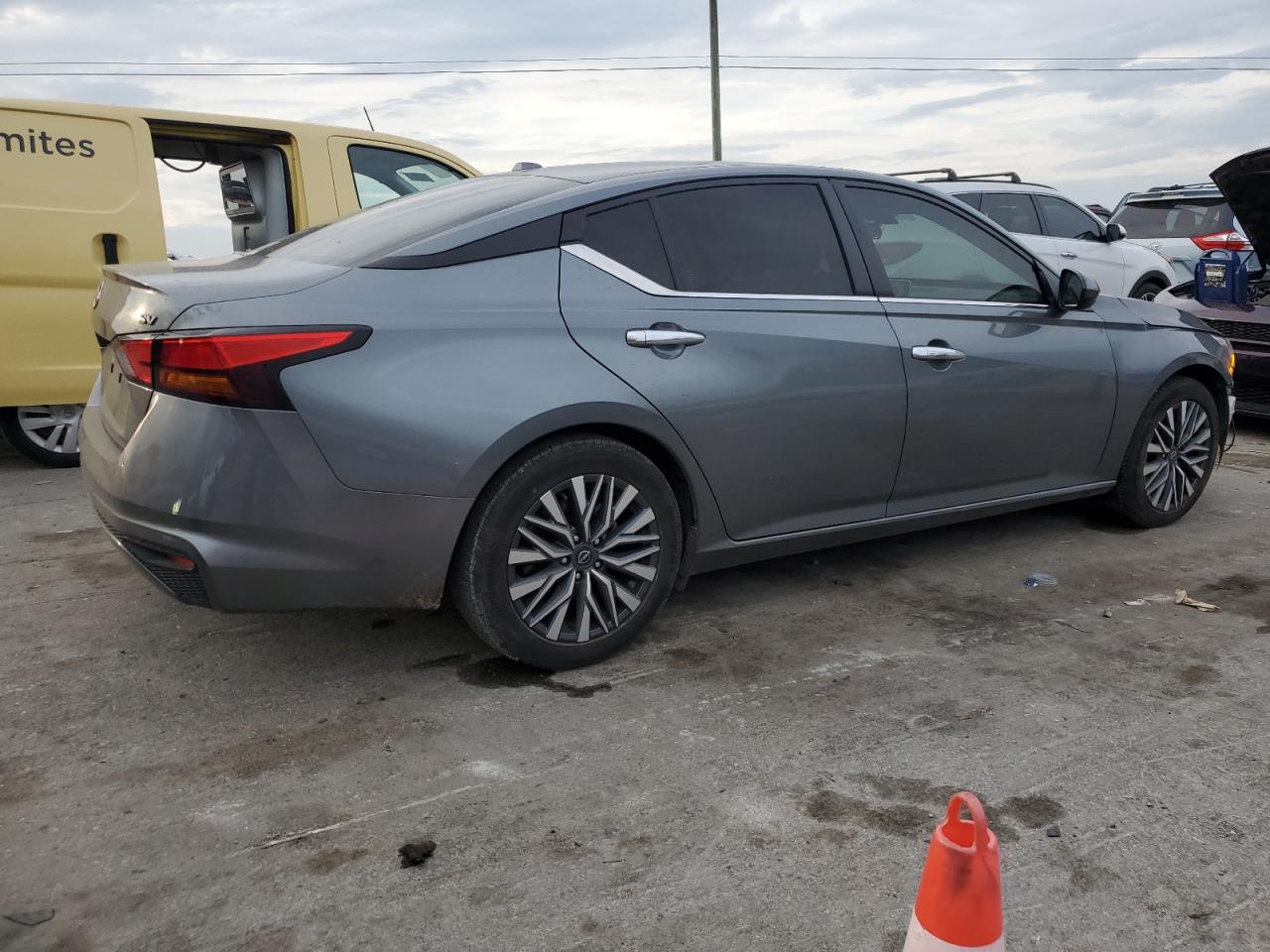 2023 NISSAN ALTIMA SV VIN:1N4BL4DV5PN353592