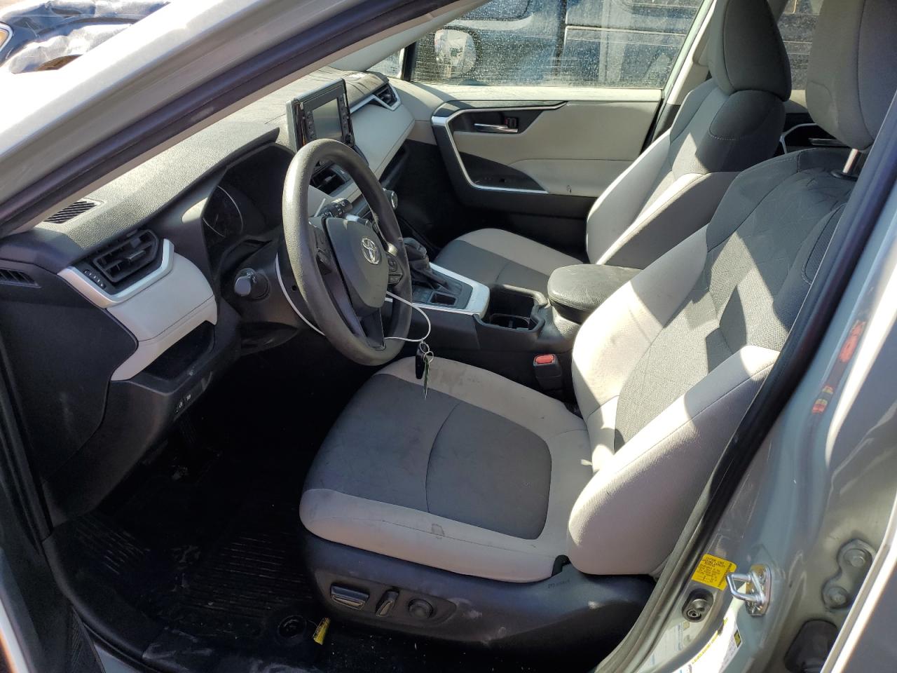 2022 TOYOTA RAV4 XLE VIN:2T3P1RFV1NW295695