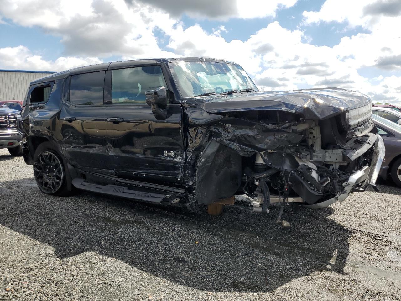 2024 GMC HUMMER SUV 2X VIN:1GKB0NDE0RU109550