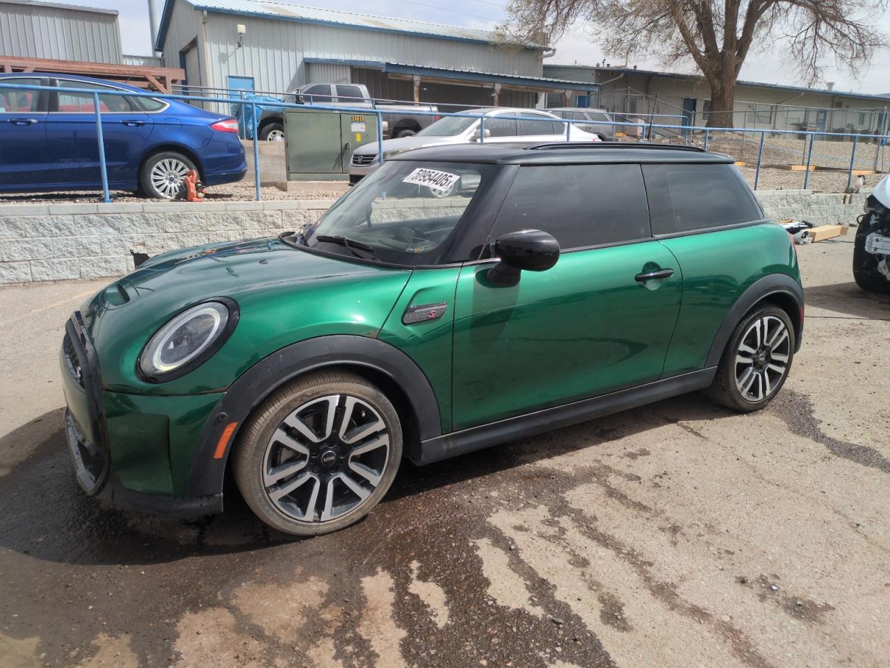 2023 MINI COOPER S VIN:WMW53DH03P2T30588