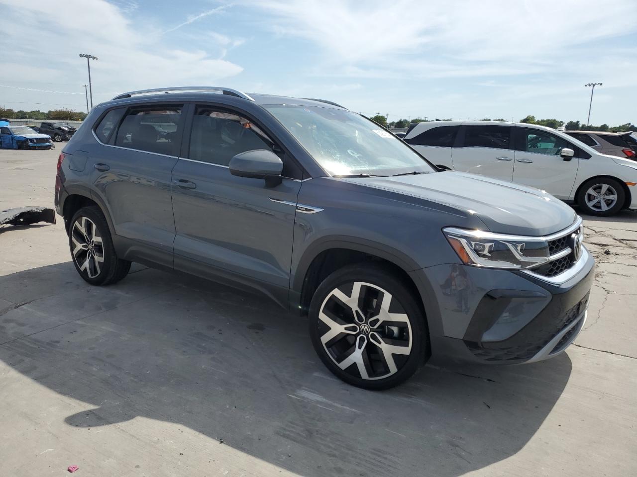 2022 VOLKSWAGEN TAOS SEL VIN:3VV2X7B22NM015617