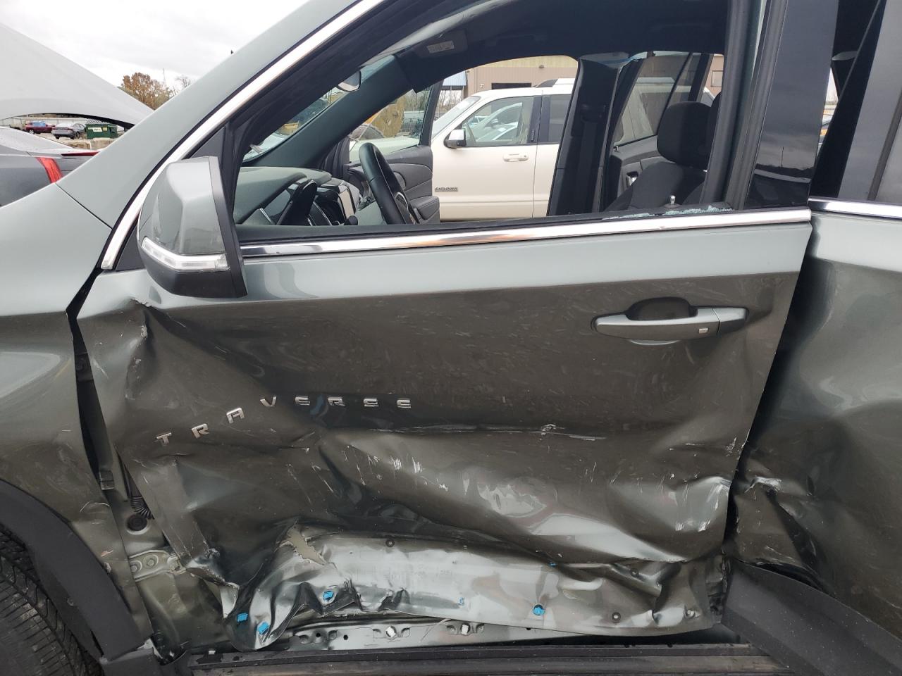 2023 CHEVROLET TRAVERSE LT VIN:1GNEVGKW3PJ195640