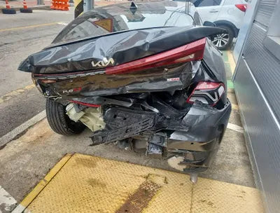 2022 Kia K5 KNAG6412BNA182717 VIN:KNAG6412BNA182717
