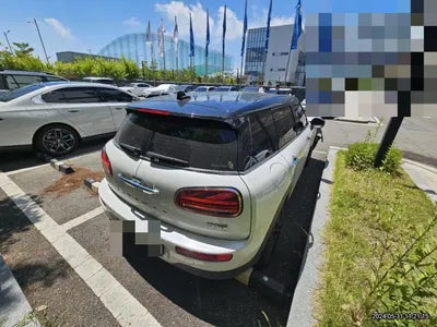 2023 MINI Clubman VIN: