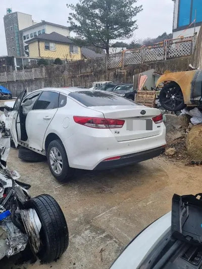 2016 Kia K5 VIN:
