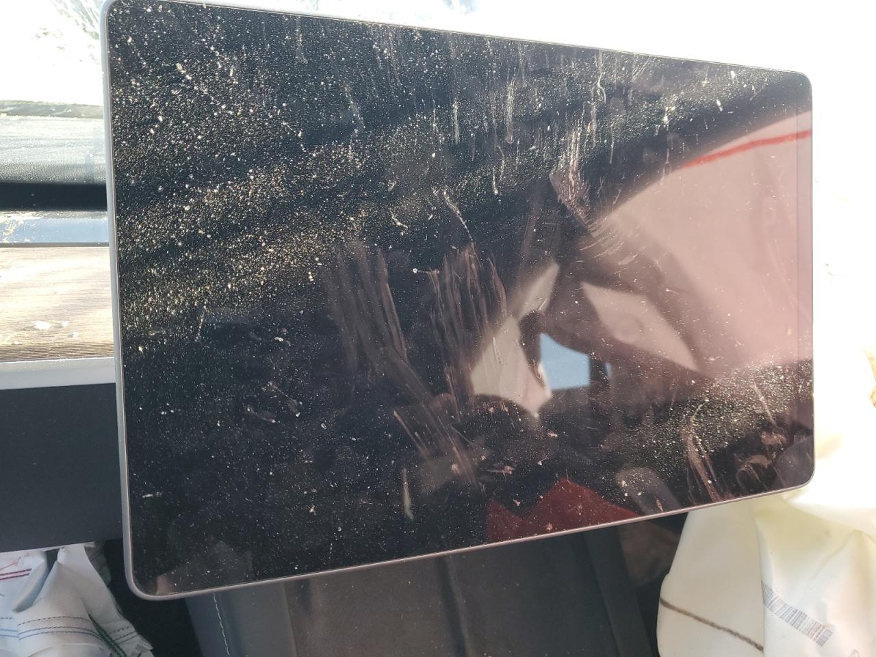 2023 TESLA MODEL Y  VIN:7SAYGDEE2PA170155