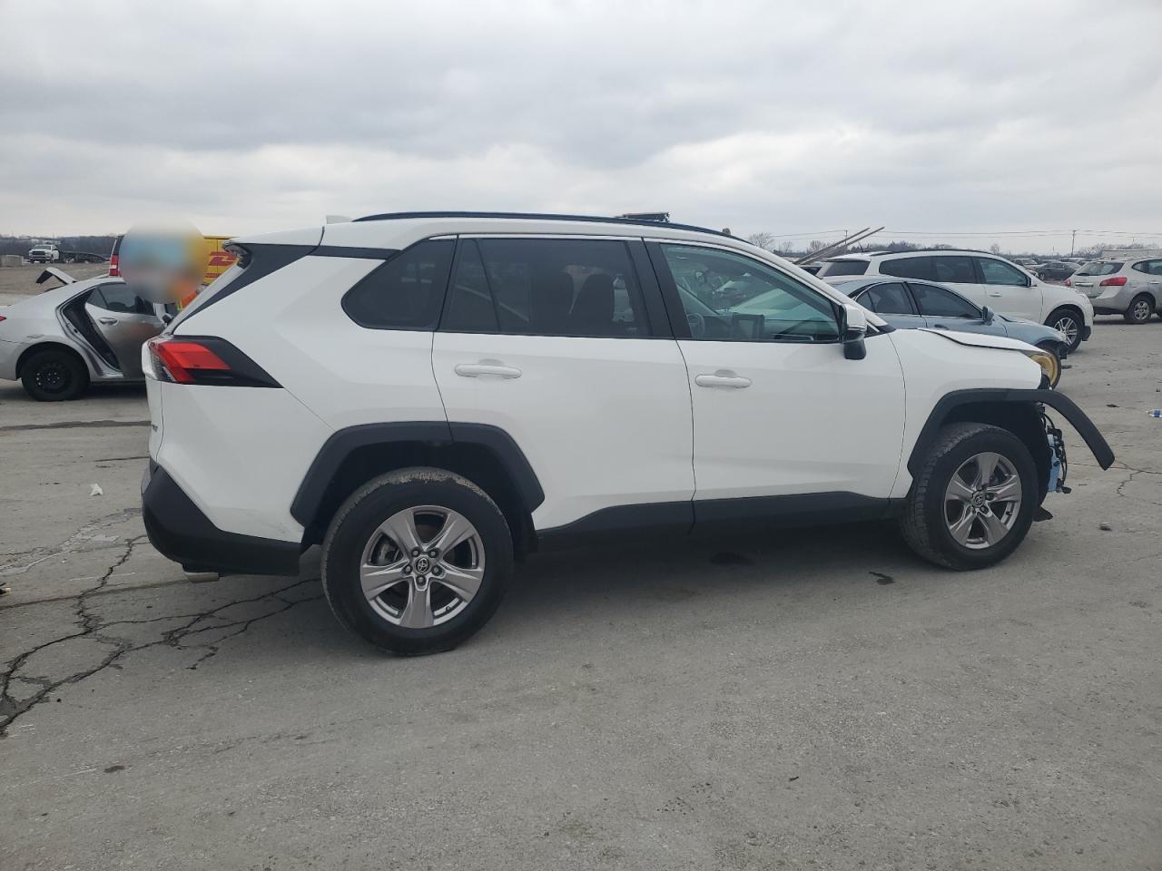 2022 TOYOTA RAV4 XLE VIN:2T3W1RFV3NC198494