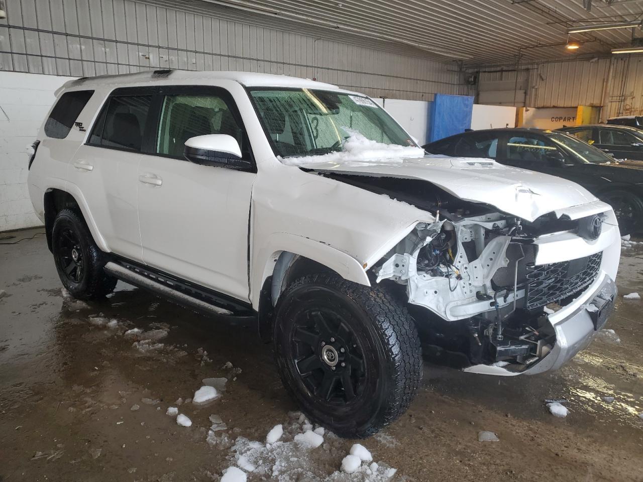 2022 TOYOTA 4RUNNER SR5/SR5 PREMIUM VIN:JTEPU5JR5N6001044