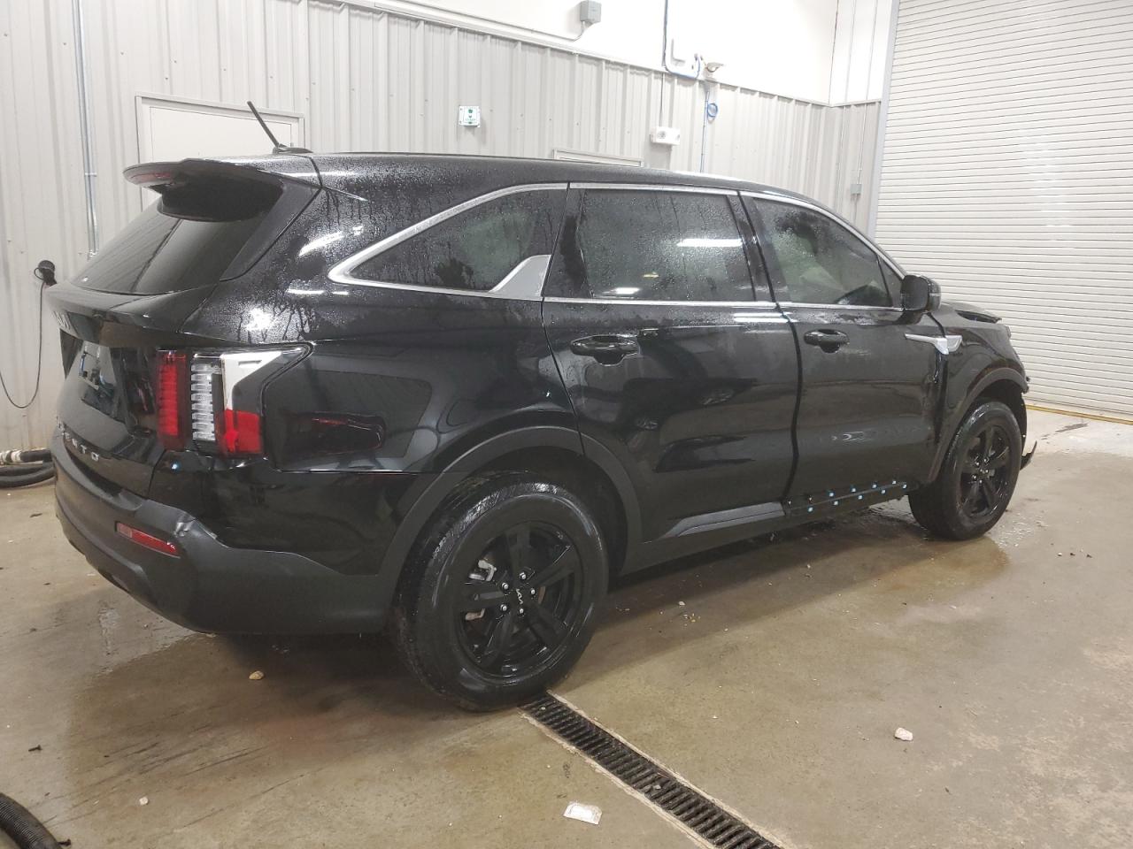 2022 KIA SORENTO LX VIN:5XYRGDLC8NG083601