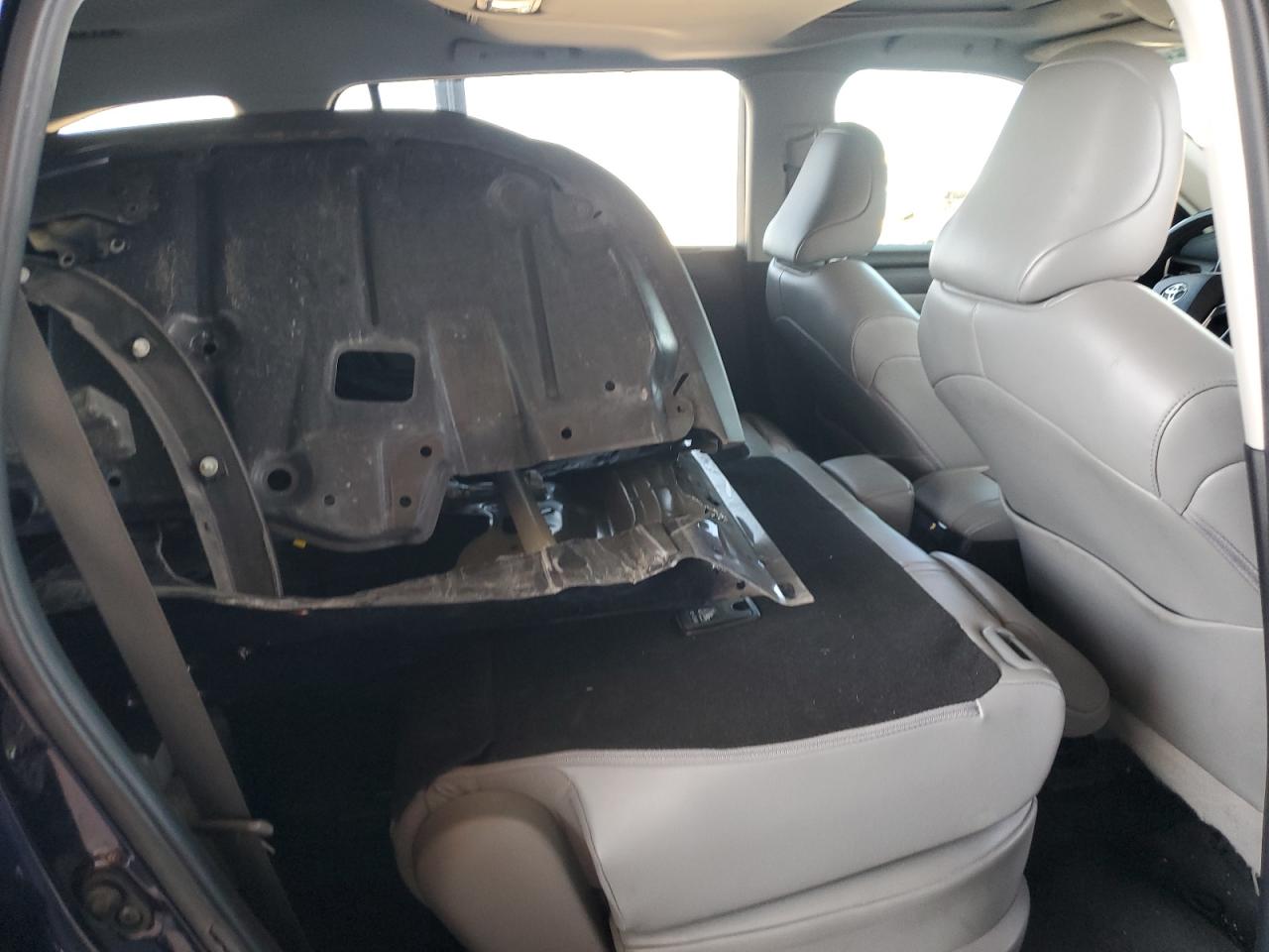 2022 TOYOTA HIGHLANDER XLE VIN:5TDHZRAH9NS093896