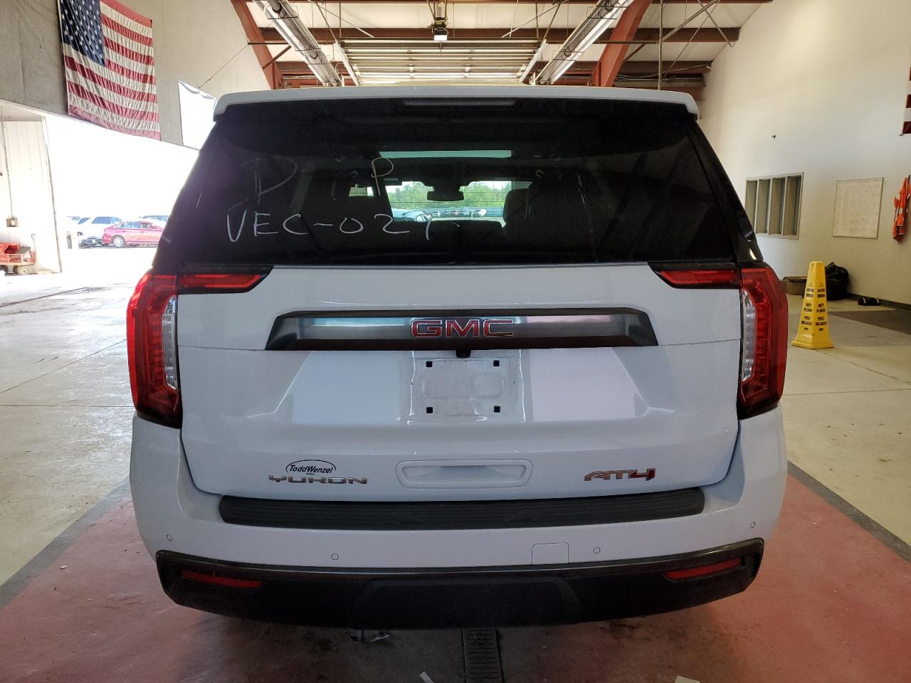 2023 GMC YUKON AT4 VIN:1G4HP57258U203145