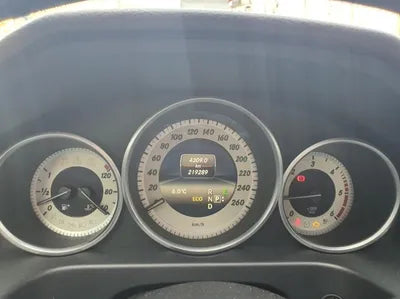 2015 Mercedes-Benz E 220 VIN: