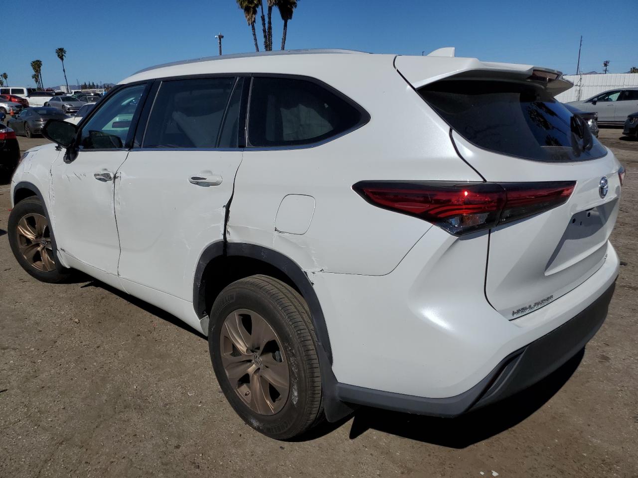 2022 TOYOTA HIGHLANDER HYBRID XLE VIN:5TDABRCH7NS542897