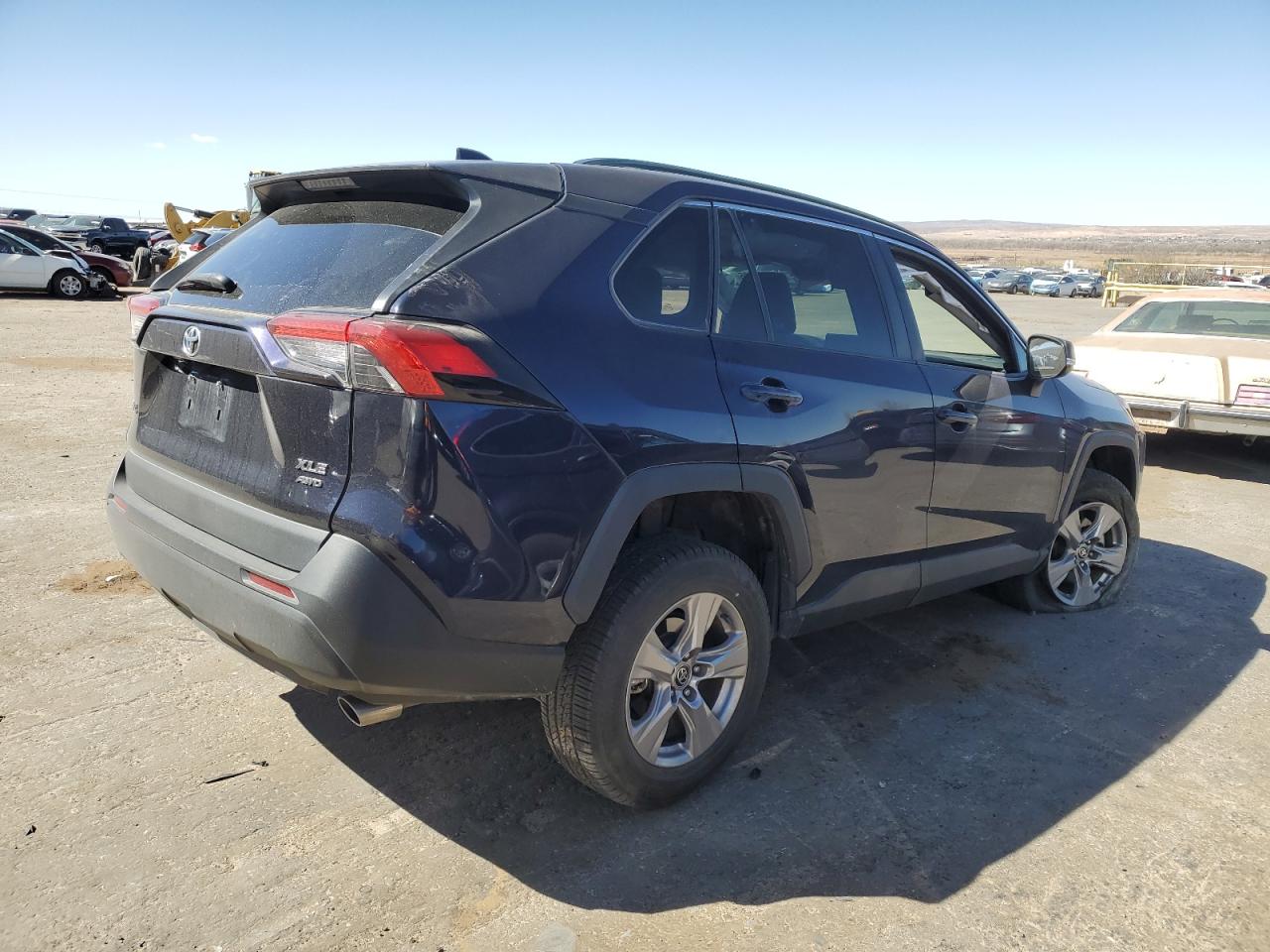 2022 TOYOTA RAV4 XLE VIN:2T3P1RFV4NW264439