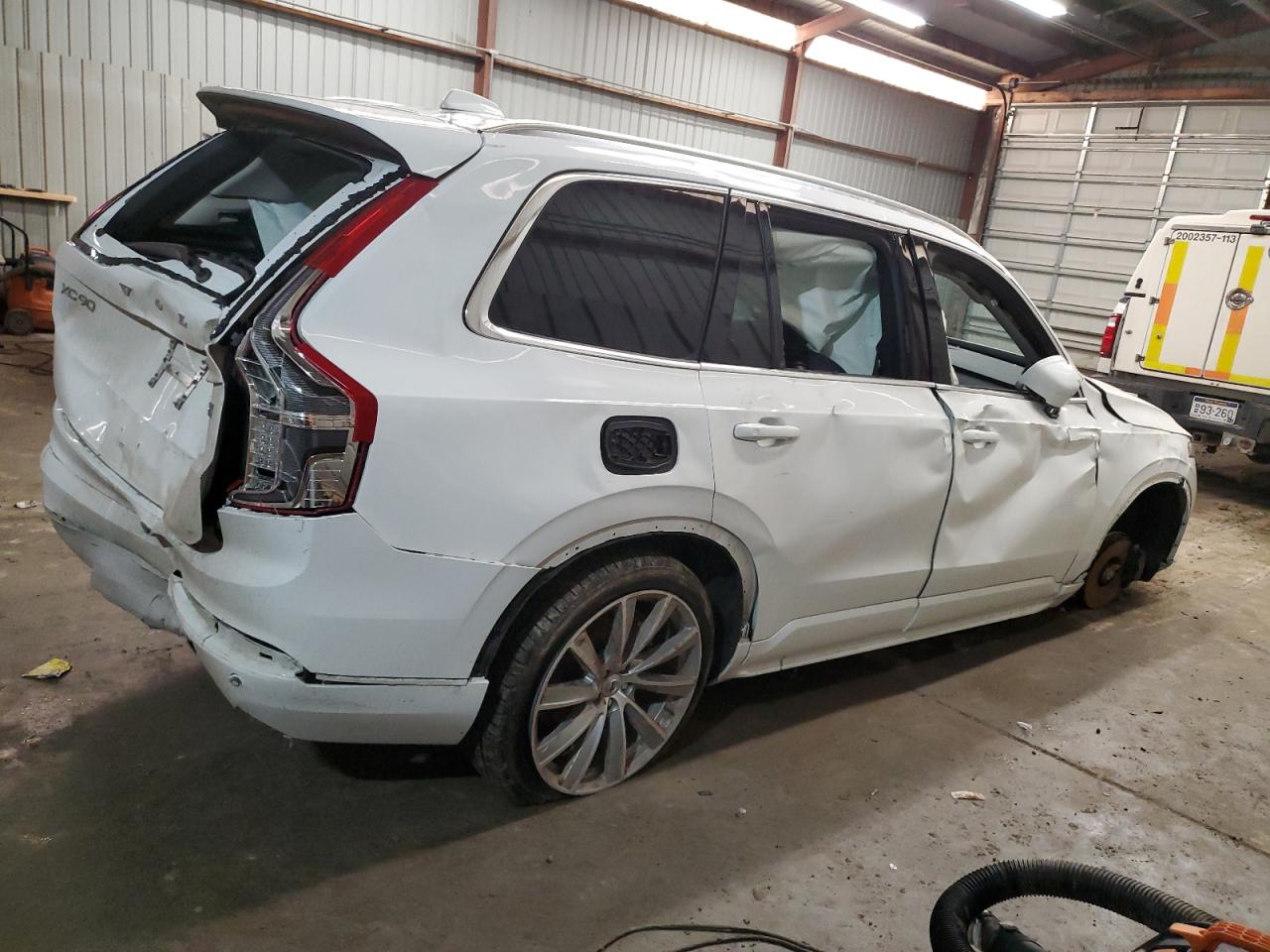 2022 VOLVO XC90 T5 MOMENTUM VIN:YV4102PK0N1857697