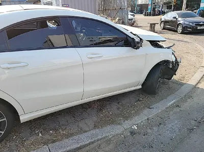 2015 Mercedes-Benz GLA 200 WDDSJ0CB8FN223021 VIN:WDDSJ0CB8FN223021