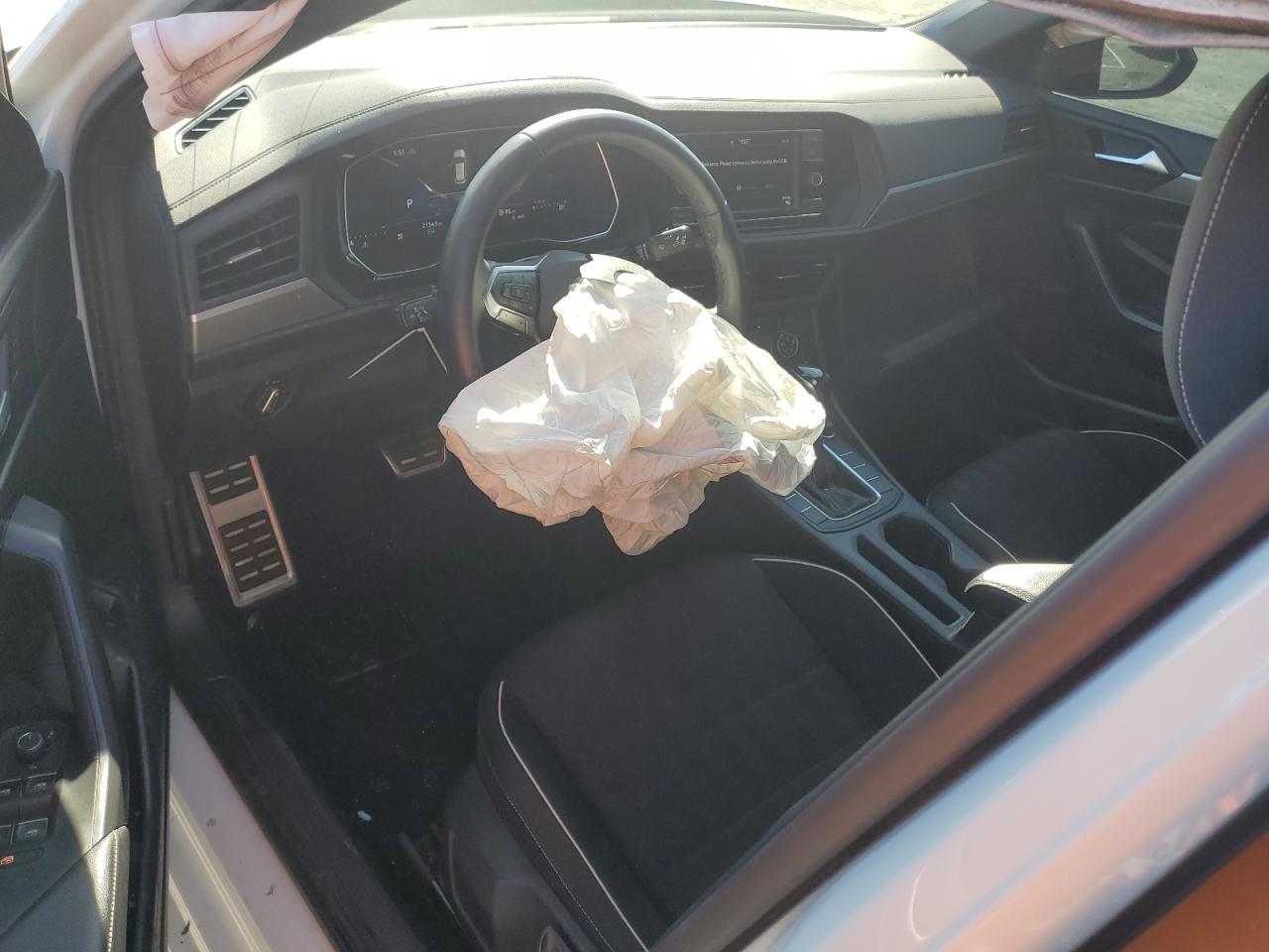 2023 VOLKSWAGEN JETTA SPORT VIN:3VWBM7BU2PM022432