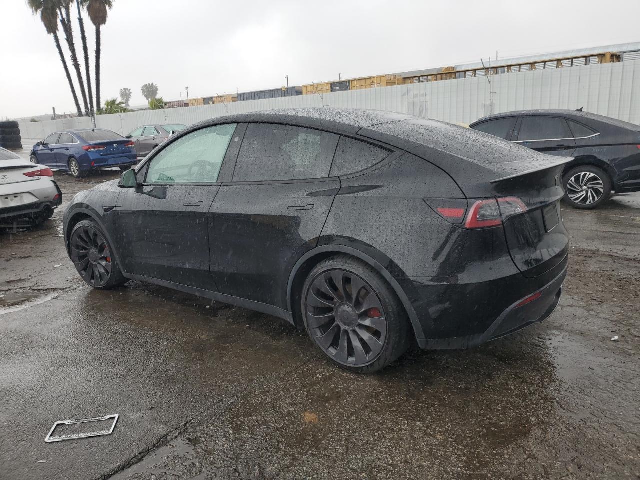 2023 TESLA MODEL Y  VIN:7SAYGDEF1PF924254