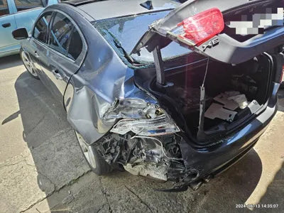 2016 Jaguar XE VIN: