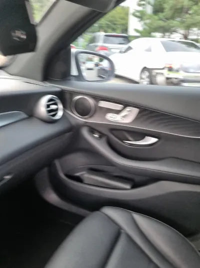 2019 Mercedes-Benz GLC 300 WDC0J4KB2KF528068 VIN:WDC0J4KB2KF528068