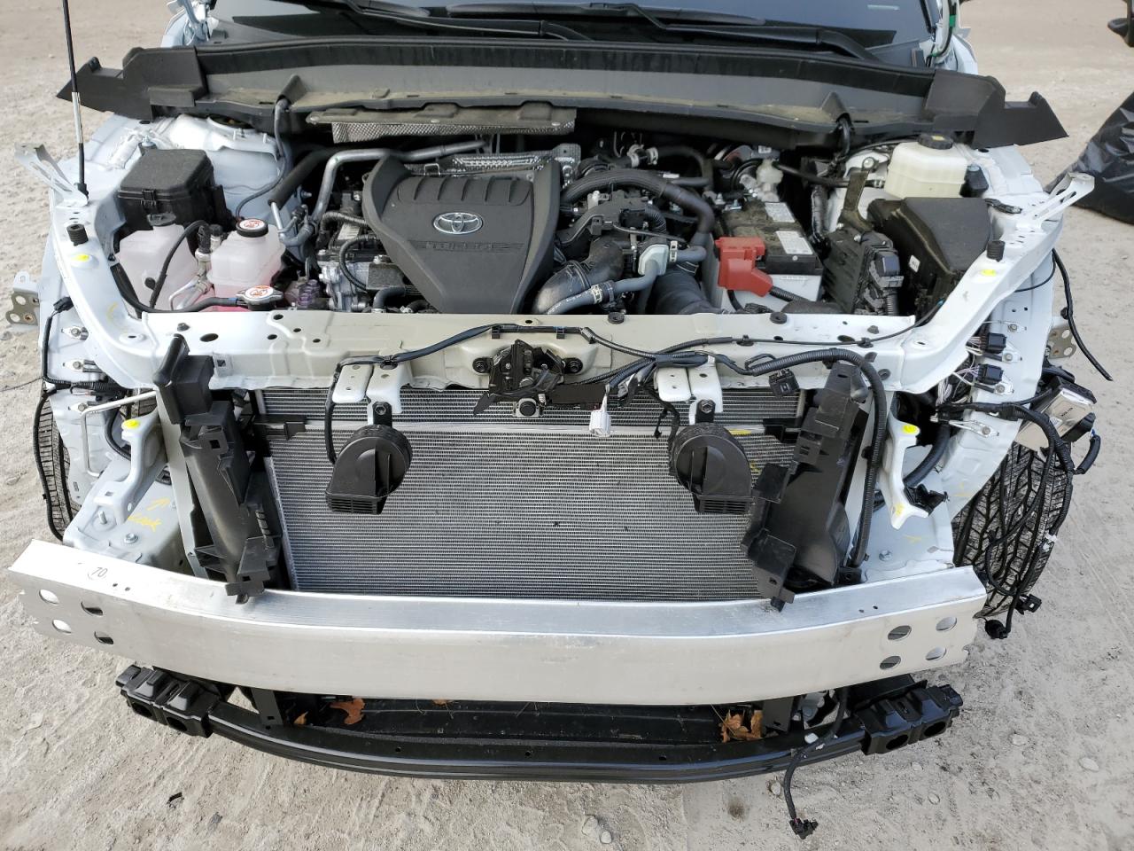 2024 TOYOTA GRAND HIGHLANDER XLE VIN:5TDAAAB59RS040670