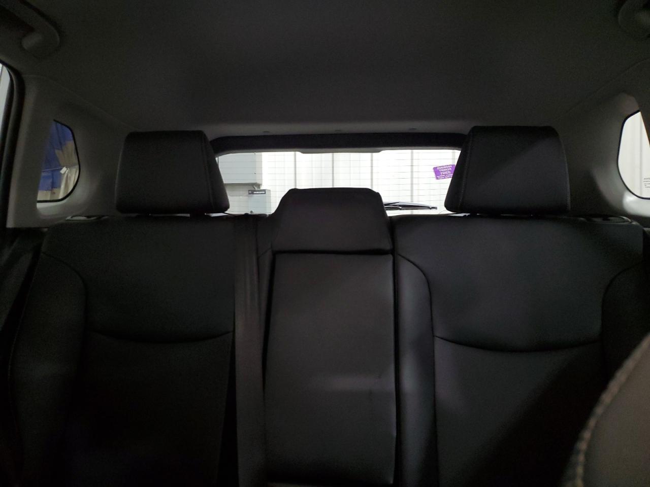 2024 TOYOTA COROLLA CROSS XLE VIN:7MUDAABG0RV106494