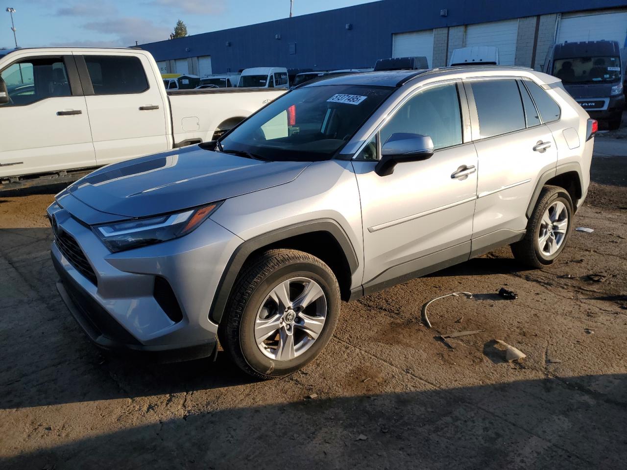 2022 TOYOTA RAV4 XLE VIN:2T3P1RFV4NC284496