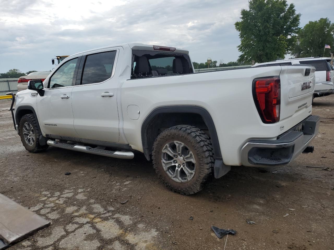 2022 GMC SIERRA K1500 SLE VIN:3GTPUBEK5NG552136