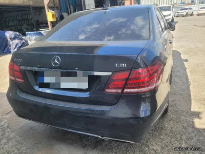 2015 Mercedes-Benz E 220 VIN: