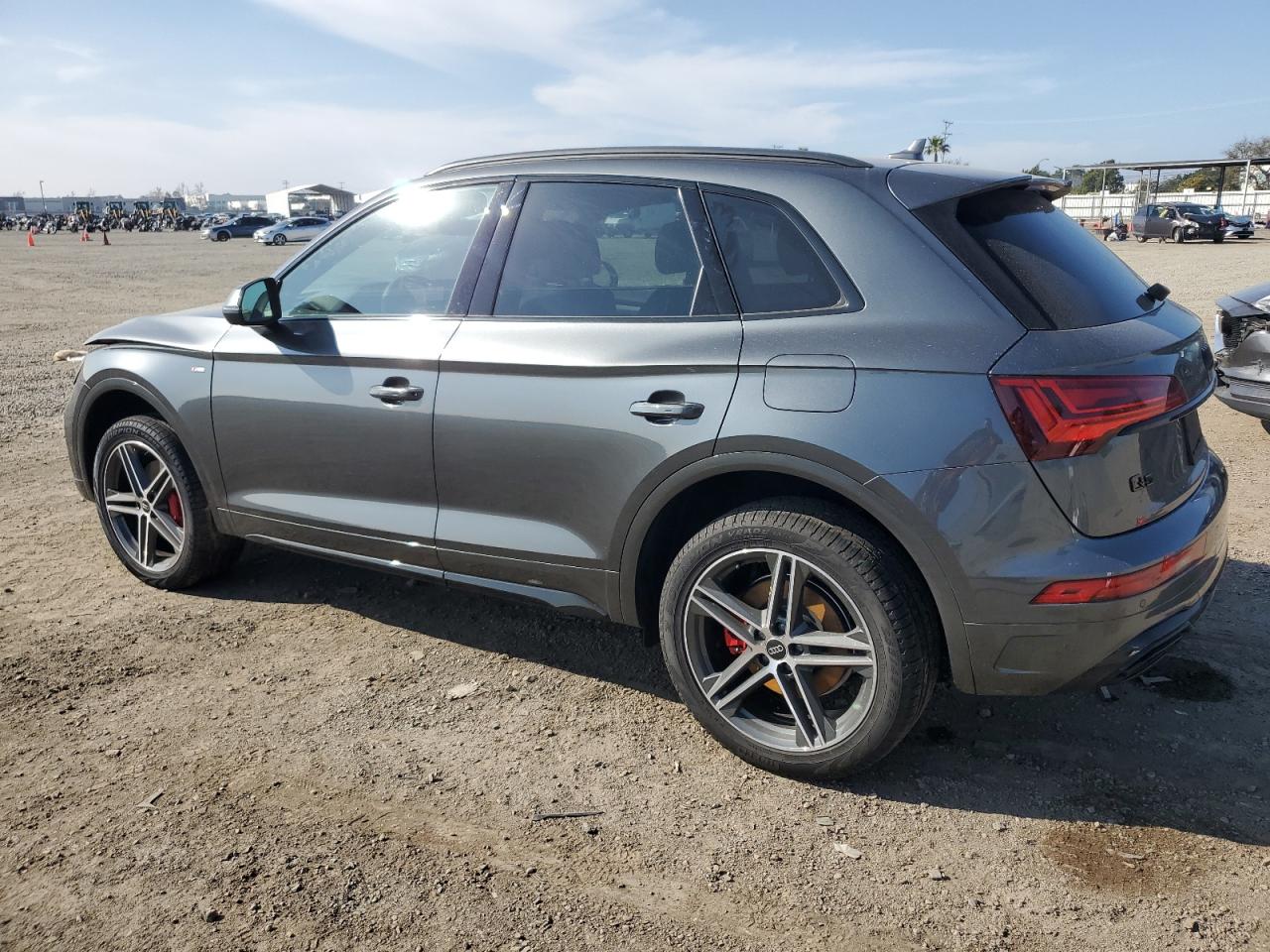 2024 AUDI Q5 E PREMIUM PLUS 55 VIN:WA1E2AFY3R2102696