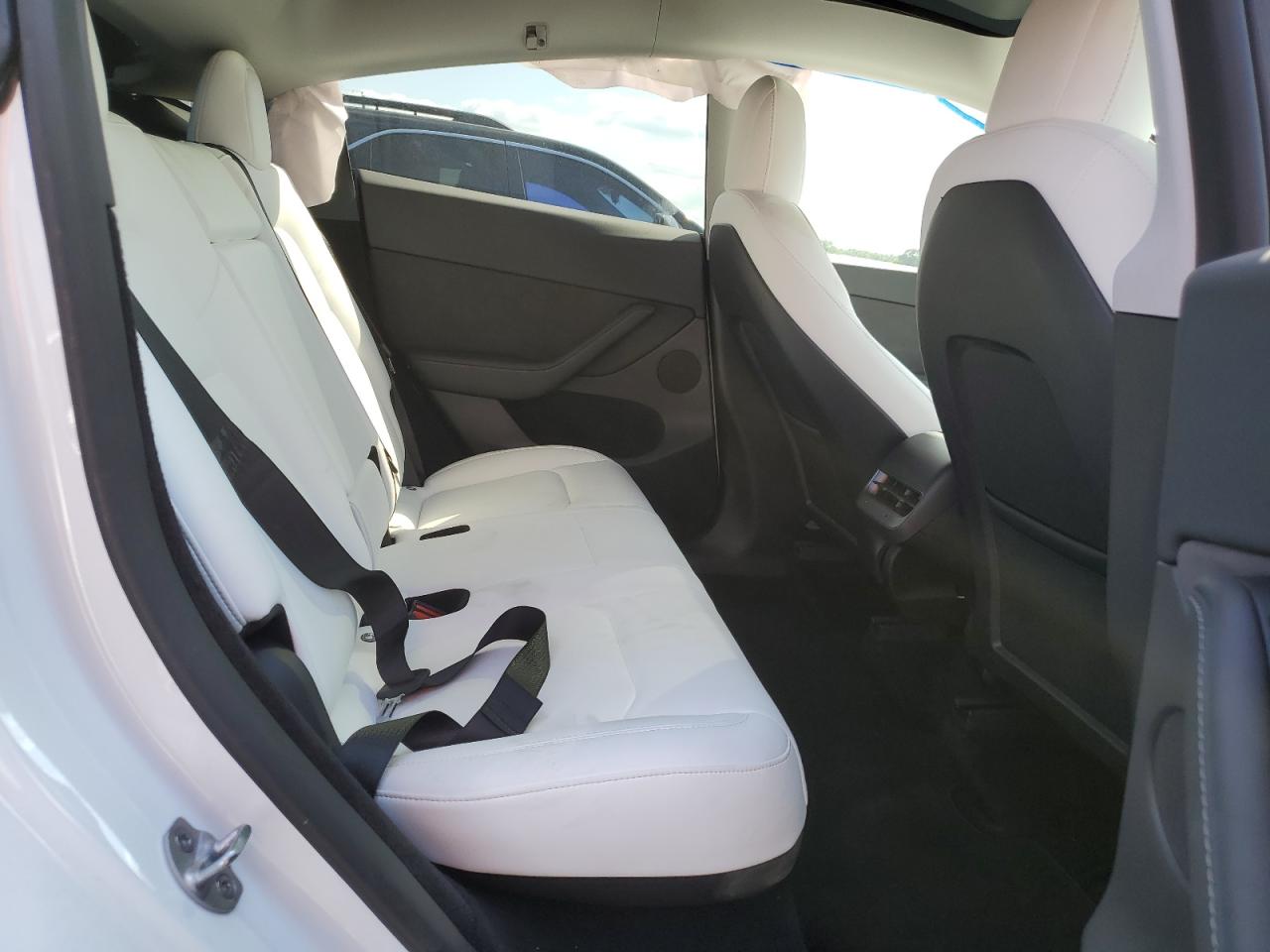 2023 TESLA MODEL Y  VIN:7SAYGDEEXPF633646