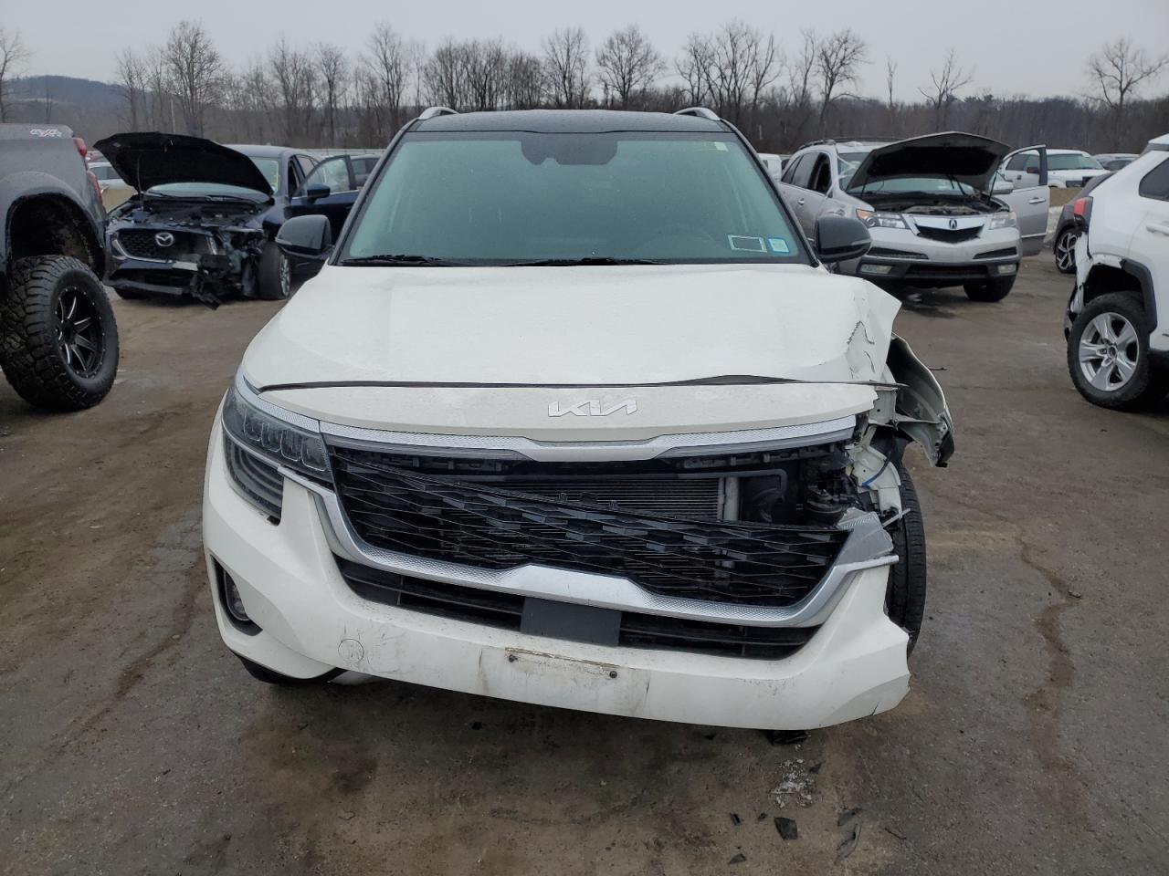 2022 KIA SELTOS SX VIN:KNDETCA23N7299979